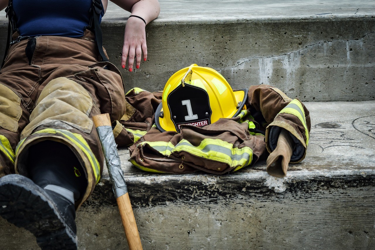 1 firefighter after fighting a fire